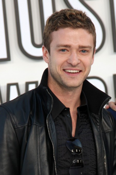 LOS ANGELES - SEP 12:  Justin Timberlake arrives at the 2010 MTV